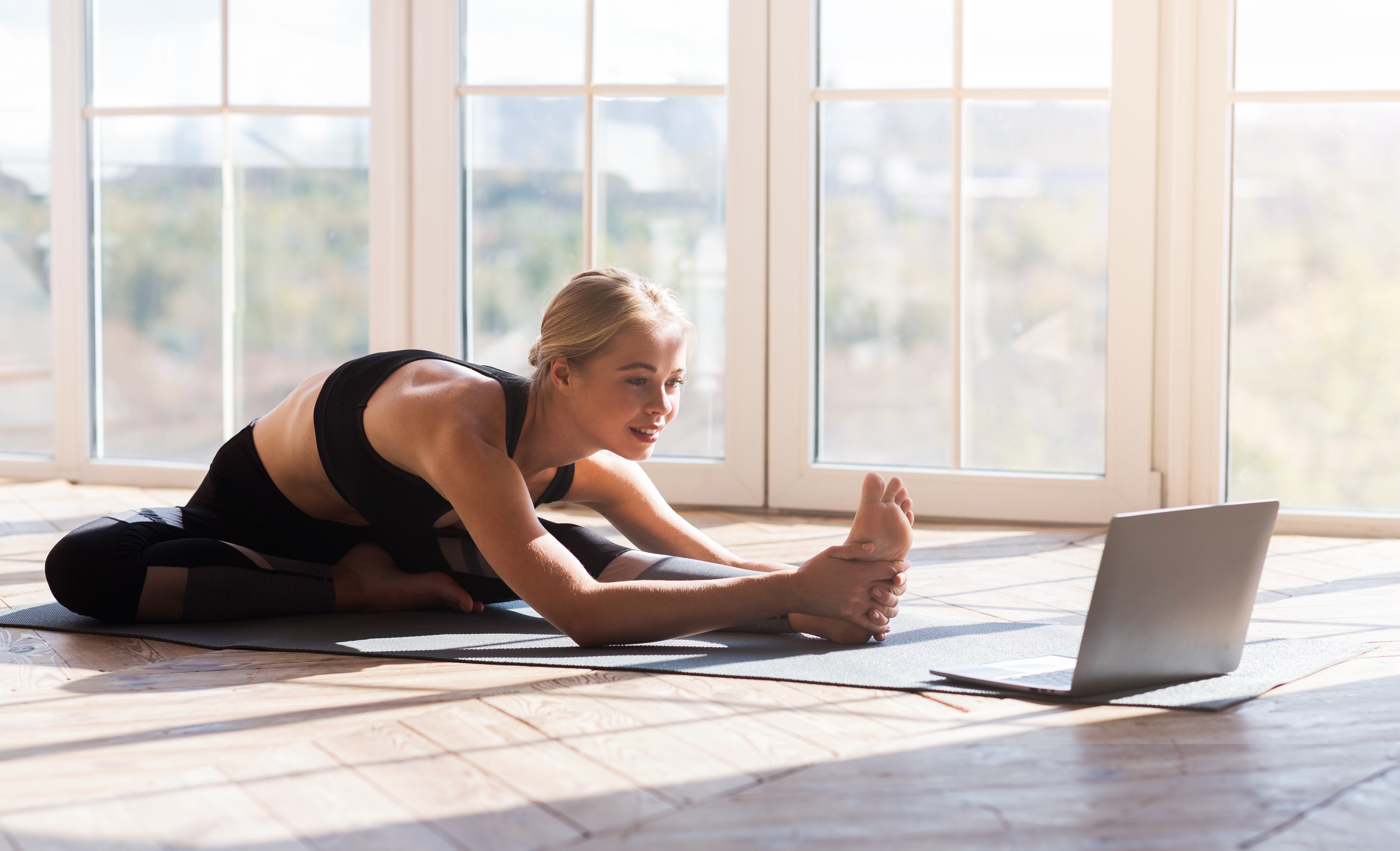 logo Pilates Paris 6